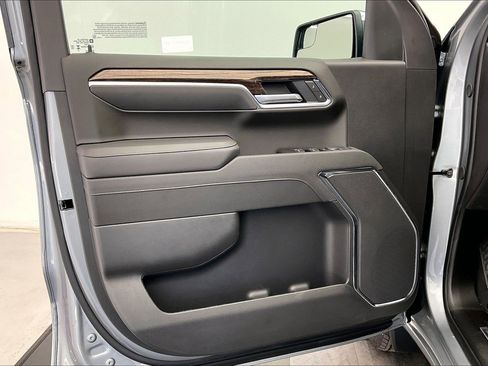 New 2026 GMC Sierra 1500 SLE image 12