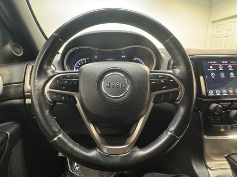 Used 2021 Jeep Grand Cherokee Laredo X image 6