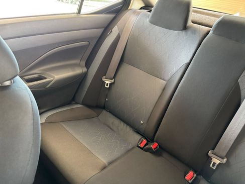Used 2025 Nissan Versa SV FWD image 36