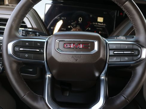 Used 2026 GMC Yukon XL Elevation AWD/4WD image 17