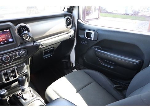 Used 2020 Jeep Gladiator Sport w/ Quick Order Package 24S AWD/4WD image 21