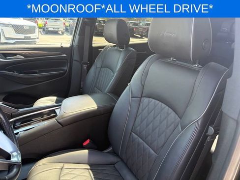 Used 2023 Buick Enclave Avenir AWD/4WD image 15