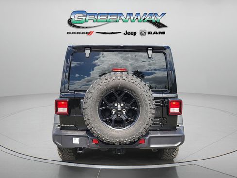 Used 2024 Jeep Wrangler Unlimited Sport AWD/4WD image 2