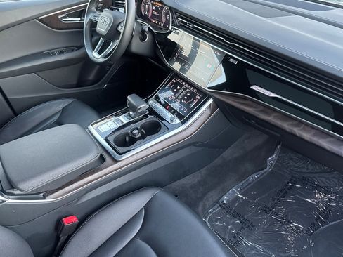 Used 2019 Audi Q8 Prestige w/ Towing Package image 18