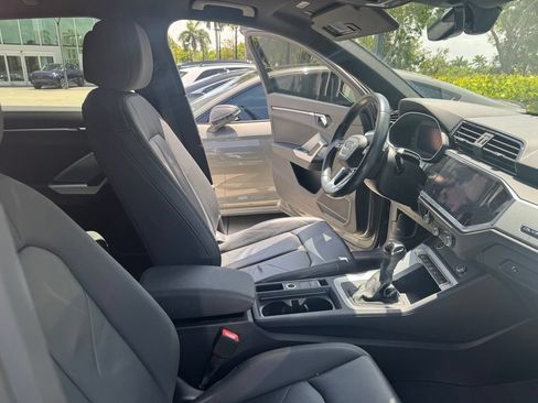 Used 2021 Audi Q3 2.0T Premium w/ Convenience Package AWD/4WD image 11