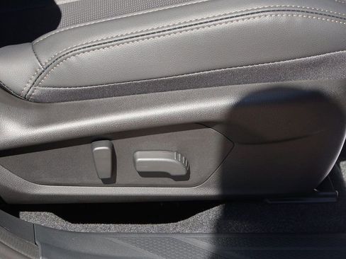 New 2026 Subaru Outback Limited AWD/4WD image 13
