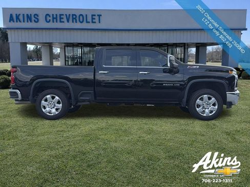 Used 2022 Chevrolet Silverado 2500 LTZ w/ LTZ Premium Package AWD/4WD image 7