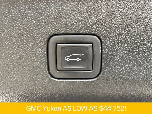 Used 2024 GMC Yukon SLT RWD image 42