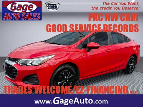 Used 2019 Chevrolet Cruze LS FWD image 1