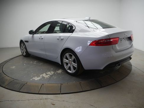 Used 2018 Jaguar XE Prestige AWD/4WD image 3