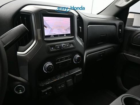 Used 2024 Chevrolet Silverado 1500 Custom image 12