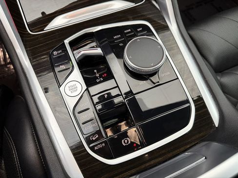 Used 2025 BMW X6 xDrive40i image 56