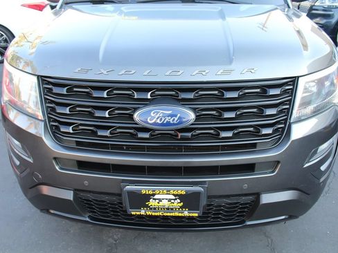 Used 2017 Ford Explorer Sport AWD/4WD image 9