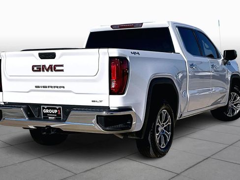 Used 2024 GMC Sierra 1500 SLT image 13