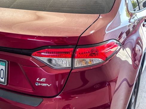 Used 2025 Toyota Corolla LE FWD image 9