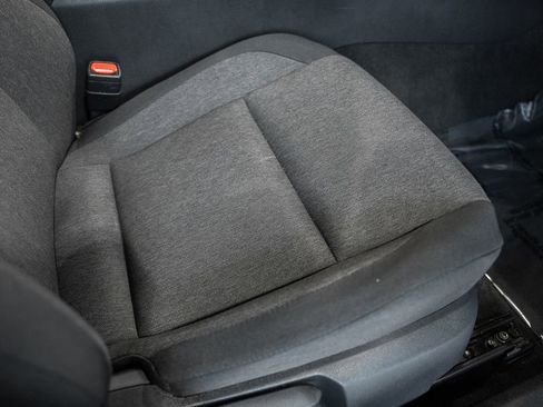 Used 2025 Toyota Camry LE image 29