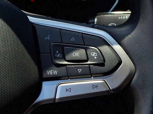 Used 2023 Volkswagen Jetta SE w/ Panoramic Sunroof Package FWD image 23