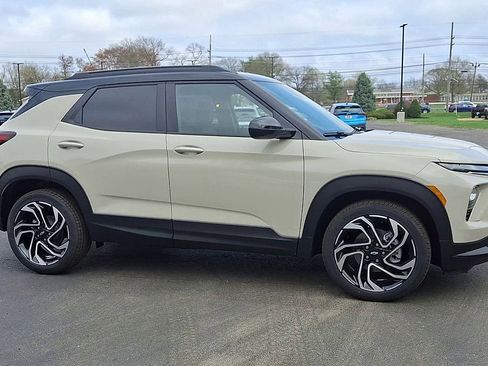 New 2026 Chevrolet TrailBlazer RS w/ Convenience Package FWD image 4
