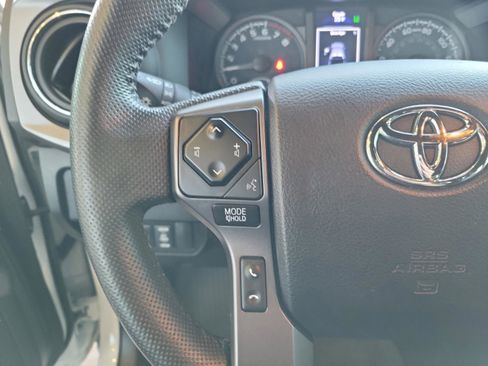 Used 2022 Toyota Tacoma TRD Pro image 6