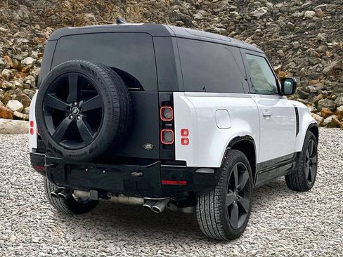 Used 2022 Land Rover Defender 90 Carpathian Edition image 2