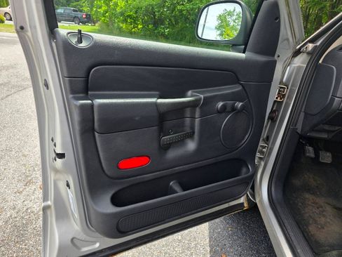Used 2002 Dodge Ram 1500 Truck 4x4 Quad Cab image 9
