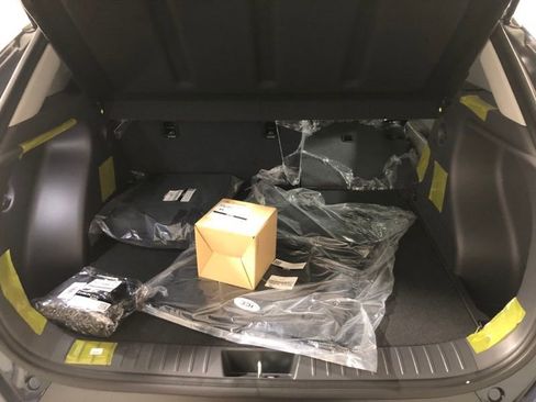 New 2026 Hyundai Kona SEL Premium AWD/4WD image 8