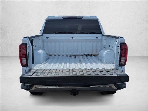 Used 2023 GMC Sierra 1500 SLE image 6