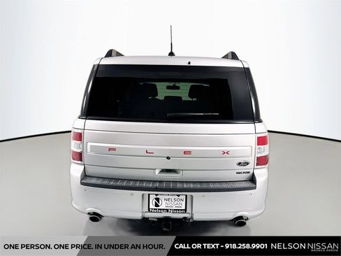 Used 2016 Ford Flex SE image 6