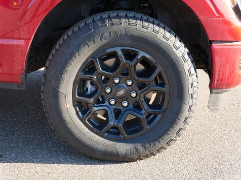 Used 2025 Ford F150 XLT w/ Equipment Group 302A MID image 15