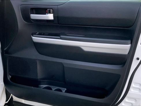 Used 2021 Toyota Tundra SR5 w/ SR5 Upgrade Package image 22