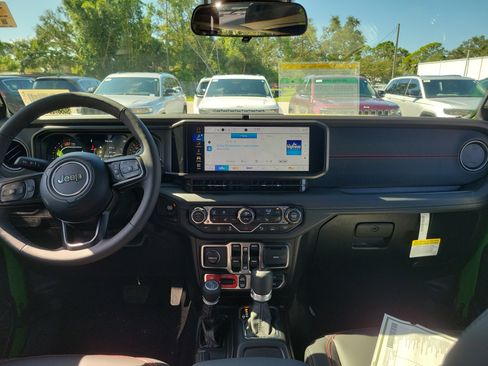 New 2025 Jeep Wrangler Unlimited Rubicon image 8