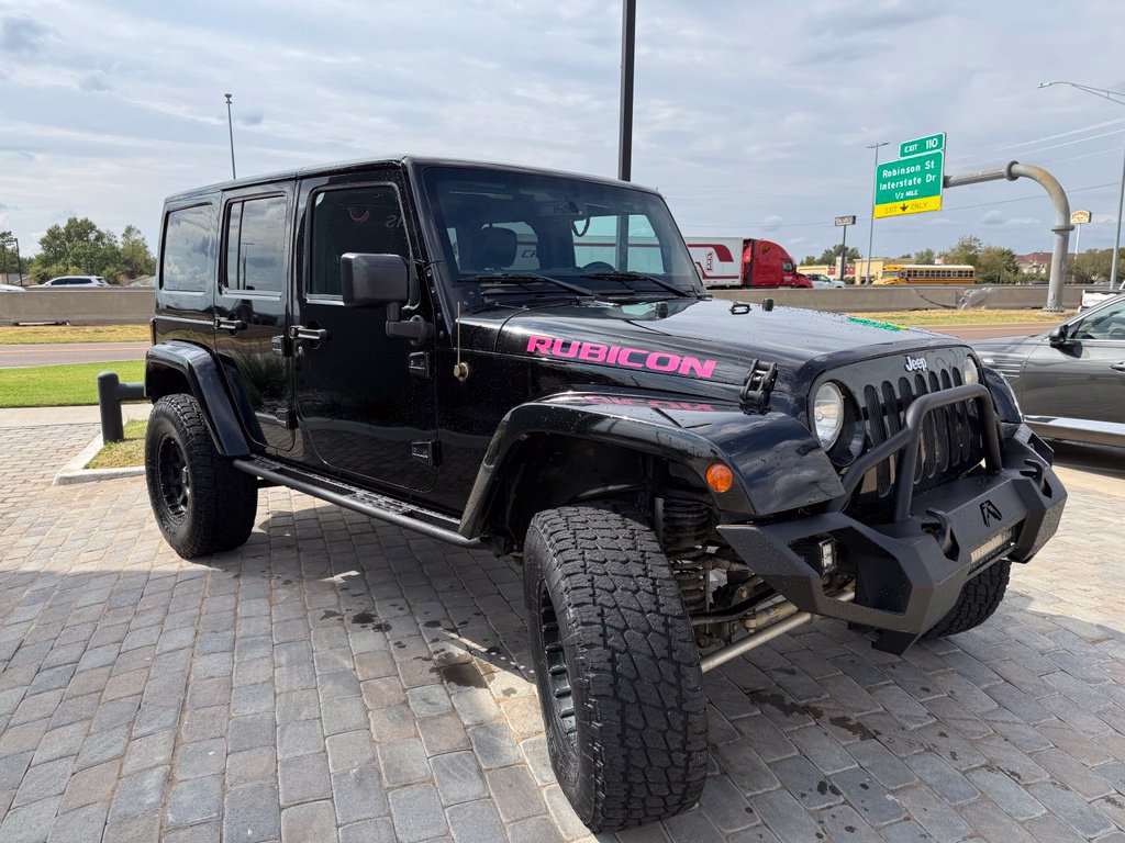 Used 2015 Jeep Wrangler Unlimited Rubicon w/ Connectivity Group AWD/4WD image 7