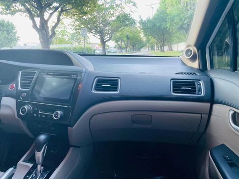 Used 2015 Honda Civic EX-L image 12