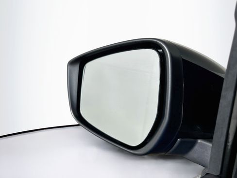 Used 2023 Nissan Kicks SV FWD image 16