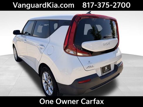 Used 2022 Kia Soul LX w/ Technology Package image 2
