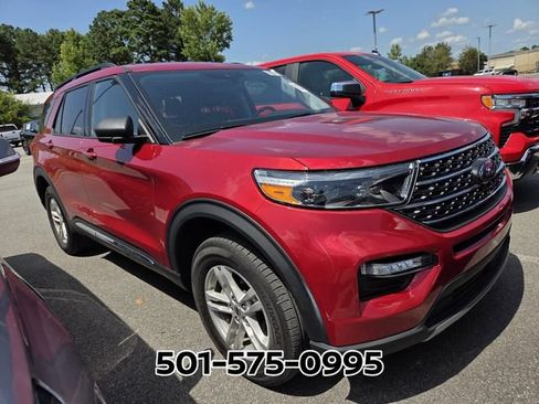 Used 2024 Ford Explorer XLT w/ Equipment Group 202A AWD/4WD image 2