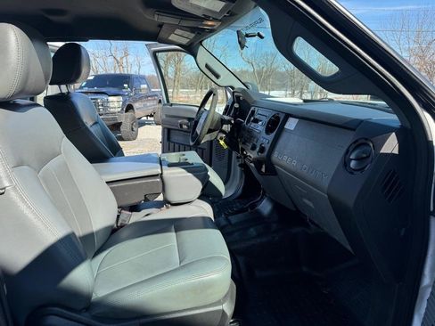 Used 2011 Ford F550 4x4 SuperCab Super Duty w/ Payload Upgrade Pkg image 16