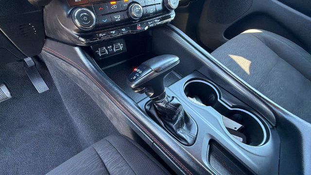 Used 2025 Dodge Durango GT AWD/4WD image 24