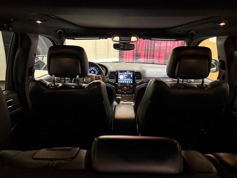 Used 2019 Jeep Grand Cherokee Limited w/ Luxury Group II RWD image 35