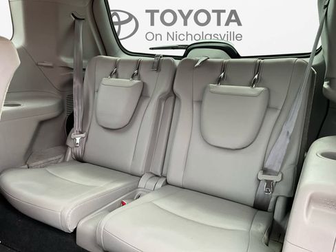 Used 2012 Toyota Highlander Limited AWD/4WD image 25