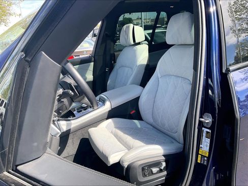 Used 2024 BMW X5 xDrive50e w/ Executive Package image 28