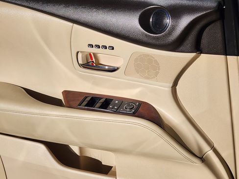 Used 2013 Lexus RX 450h AWD w/ Navigation Pkg image 13