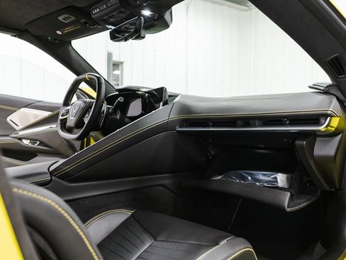 Used 2023 Chevrolet Corvette Stingray Premium Conv w/ 3LT image 38