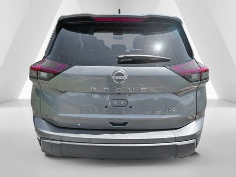 Used 2024 Nissan Rogue S AWD/4WD image 6