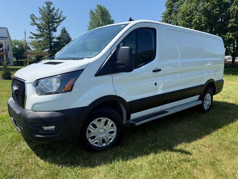 Used 2025 Ford Transit 250 Low Roof w/ Exterior Upgrade Package RWD image 7