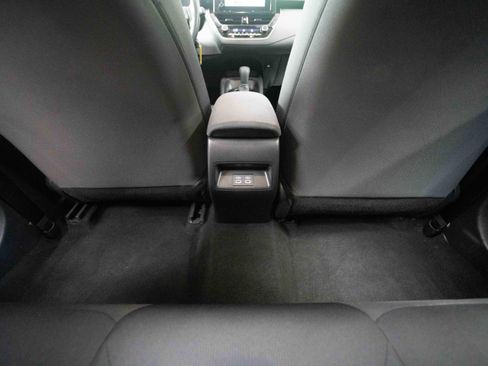 Used 2025 Toyota Corolla LE FWD image 22