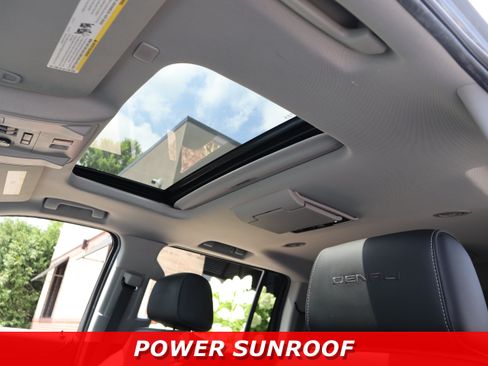 Used 2019 GMC Yukon XL Denali w/ Denali Ultimate Package AWD/4WD image 30