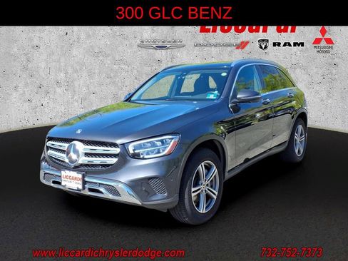Used 2020 Mercedes-Benz GLC 300 4MATIC image 3