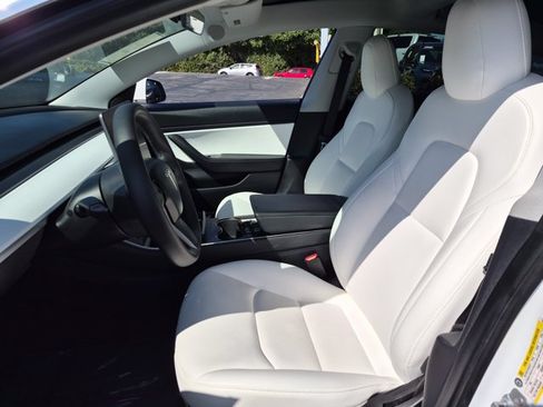 Used 2020 Tesla Model 3 Long Range AWD/4WD image 17