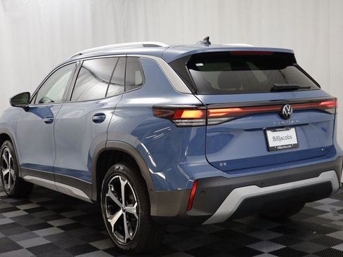 New 2025 Volkswagen Tiguan SE image 15